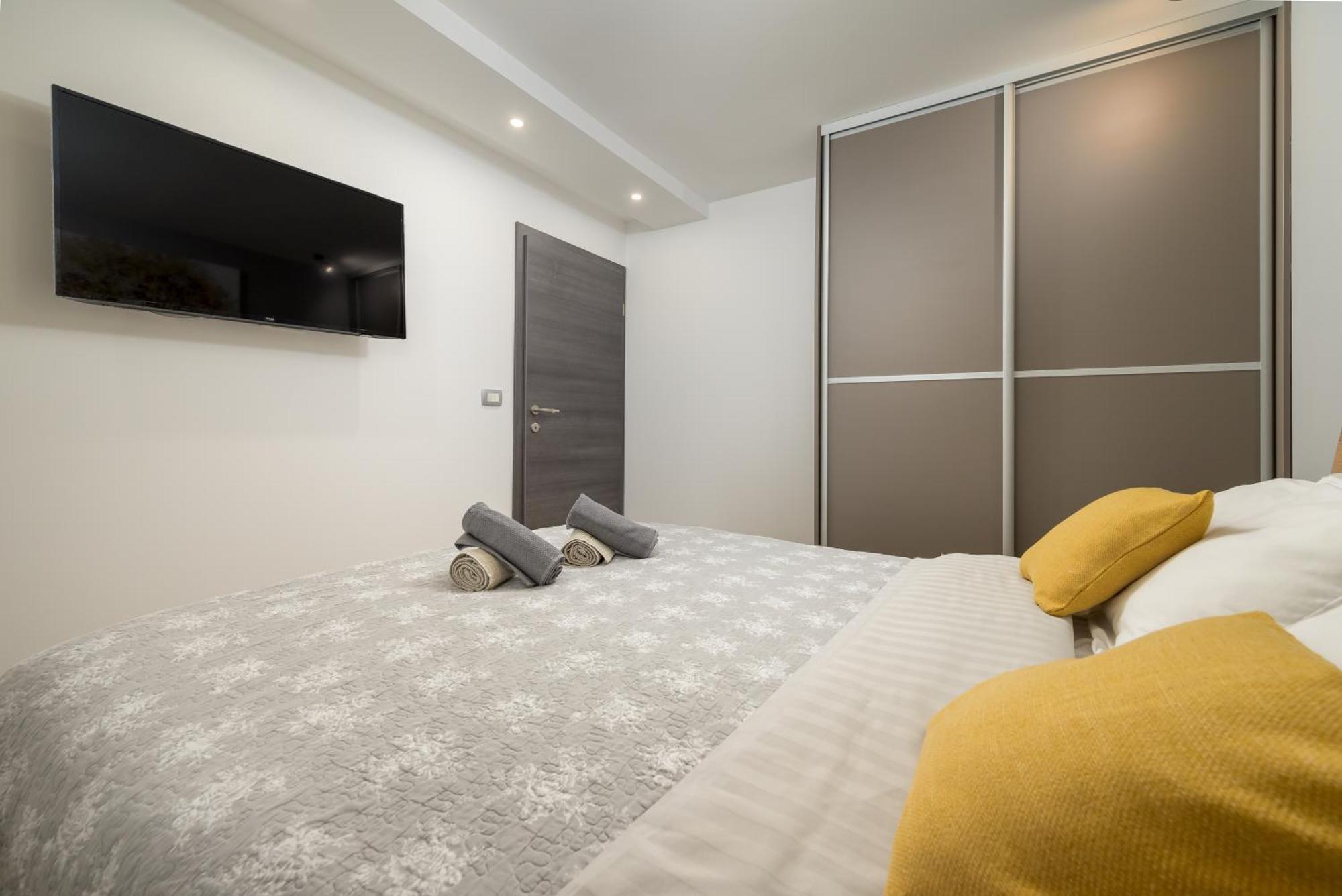 Lavanda Maslina - New Luxury Apartments Πούλα Εξωτερικό φωτογραφία