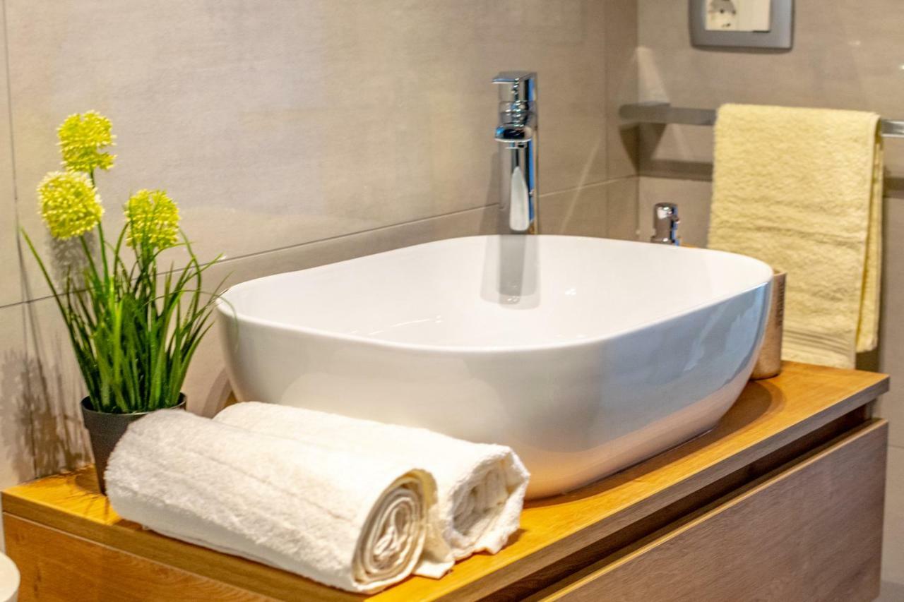 Lavanda Maslina - New Luxury Apartments Πούλα Εξωτερικό φωτογραφία